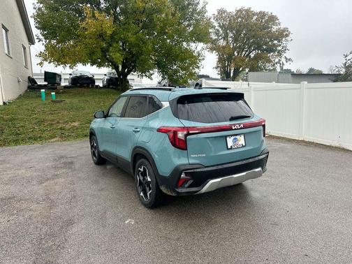 2025 Kia Seltos EX