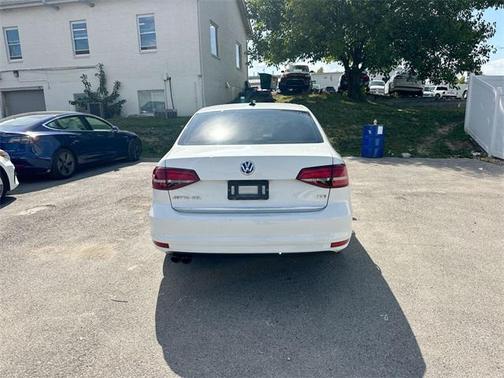 2017 Volkswagen Jetta 1.8T SEL