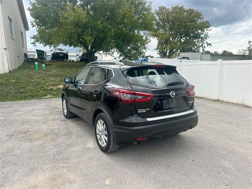 2021 Nissan Rogue Sport SV