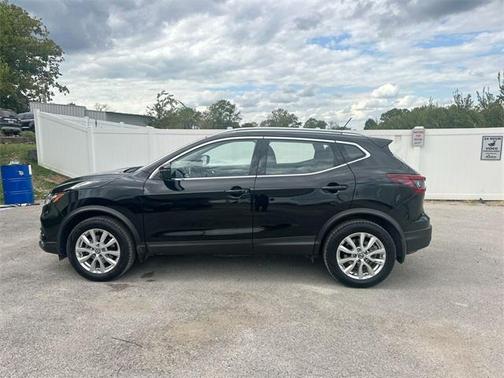 2021 Nissan Rogue Sport SV