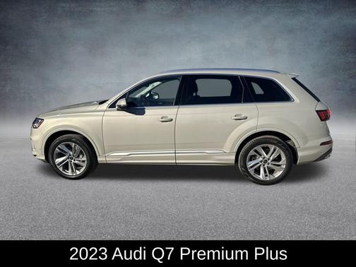 2023 Audi Q7 45 Premium Plus
