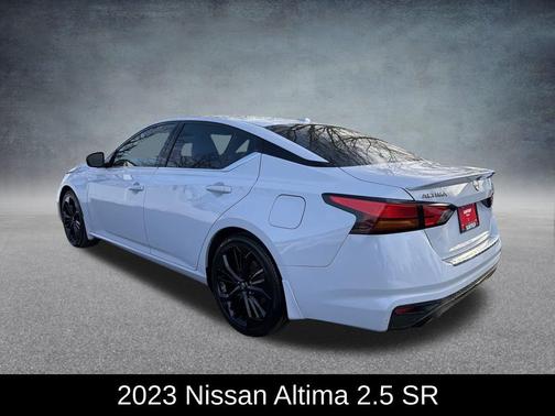 2023 Nissan Altima SR FWD