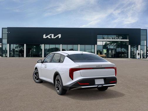 2026 Kia K4 EX
