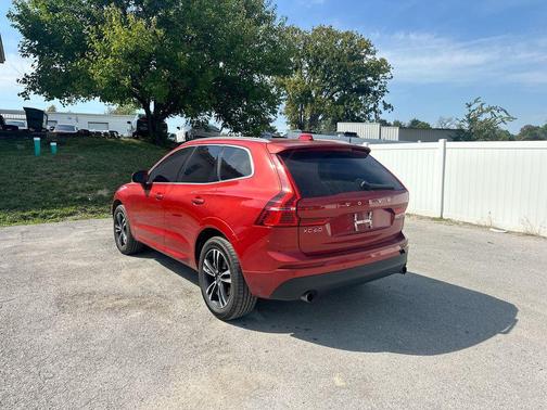 2020 Volvo XC60 T6 Momentum