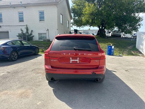 2020 Volvo XC60 T6 Momentum