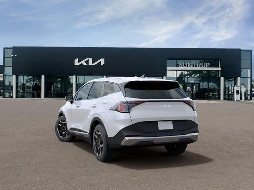 Snow White Pearl 2026 Kia Sportage SX Turbo