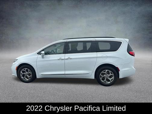 Bright White Clearcoat 2022 Chrysler Pacifica Limited