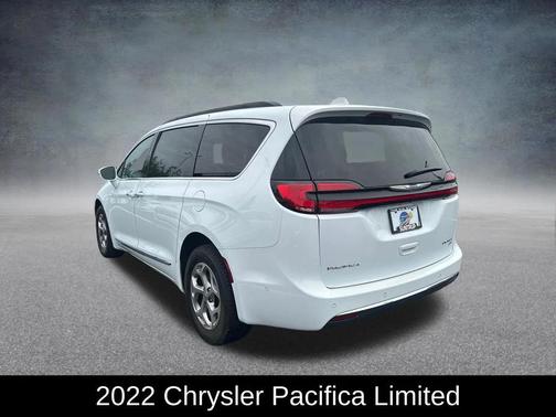 Bright White Clearcoat 2022 Chrysler Pacifica Limited