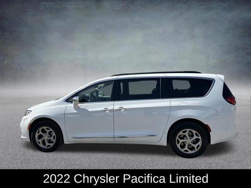 Bright White Clearcoat 2022 Chrysler Pacifica Limited