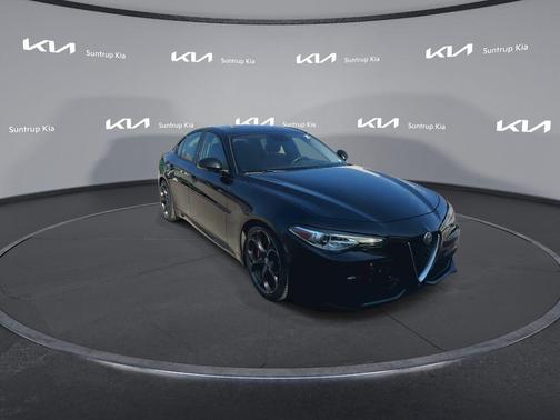 2017 Alfa Romeo Giulia Ti