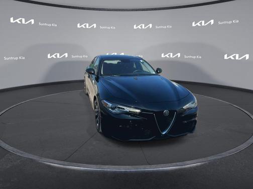 2017 Alfa Romeo Giulia Ti