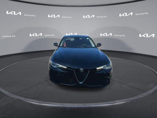 2017 Alfa Romeo Giulia Ti