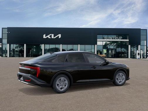 2025 Kia K4 LX