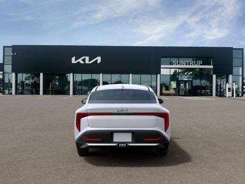 Snow White 2026 Kia K4 LXS