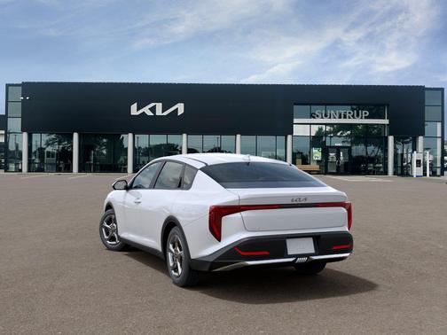 Snow White 2026 Kia K4 LXS