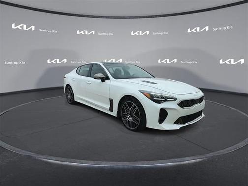 2022 Kia Stinger GT1