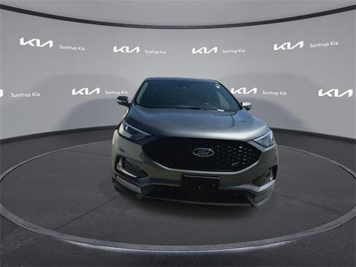 2023 Ford Edge ST