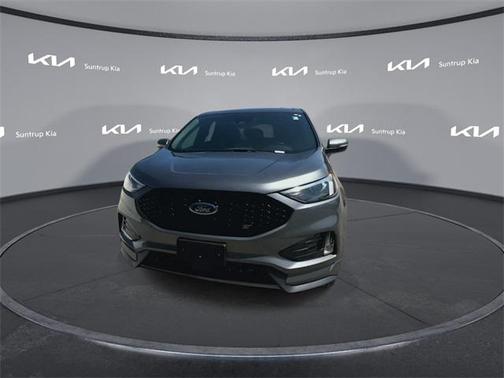2023 Ford Edge ST