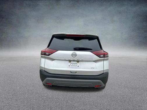 Brilliant Silver Metallic 2023 Nissan Rogue SV