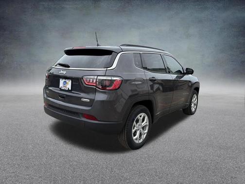 Baltic Gray Metallic Clearcoat 2024 Jeep Compass Latitude