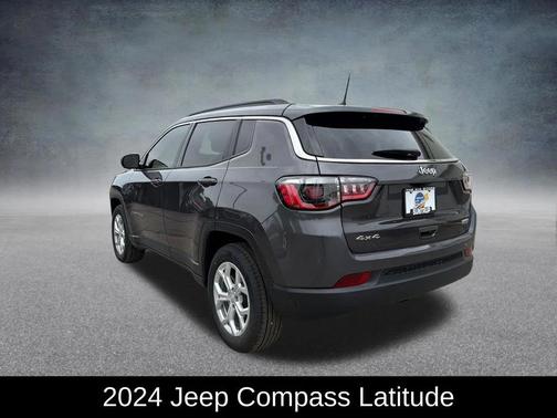 Baltic Gray Metallic Clearcoat 2024 Jeep Compass Latitude