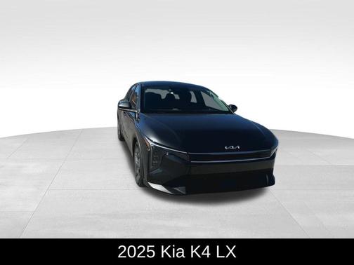 2025 Kia K4 LX