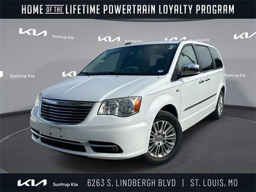 2014 Chrysler Town & Country Touring-L