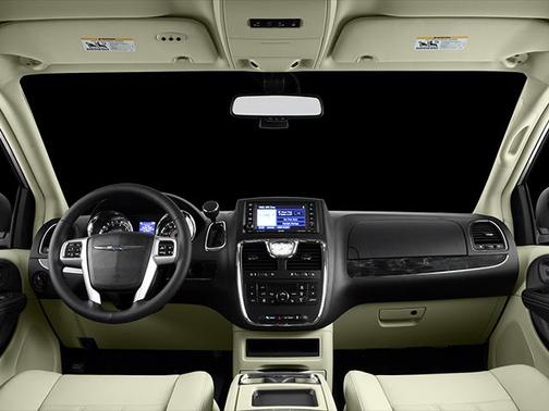 2014 Chrysler Town & Country Touring-L