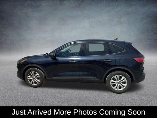 Blue Metallic 2021 Ford Escape S