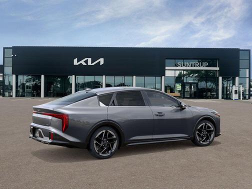 2025 Kia K4 GT-Line