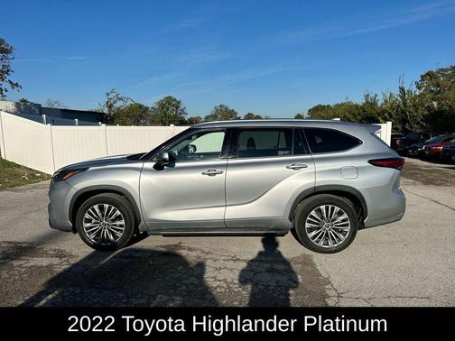 2022 Toyota Highlander Platinum