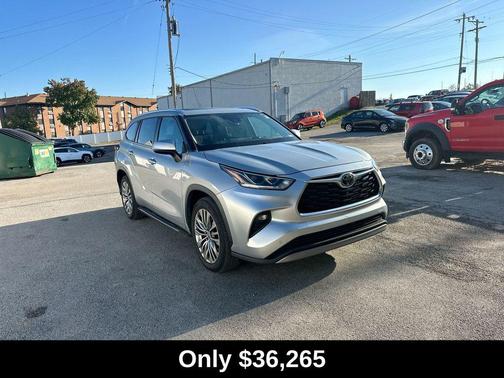 2022 Toyota Highlander Platinum