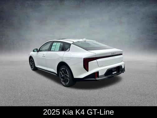 Snow White Pearl 2025 Kia K4 GT-Line
