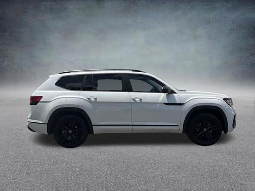 White 2023 Volkswagen Atlas 3.6L SEL