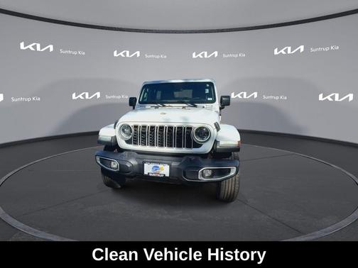 2024 Jeep Wrangler 4-Door Sahara 4x4
