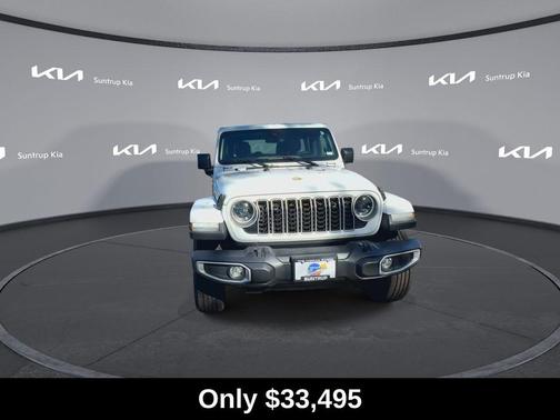 2024 Jeep Wrangler 4-Door Sahara 4x4