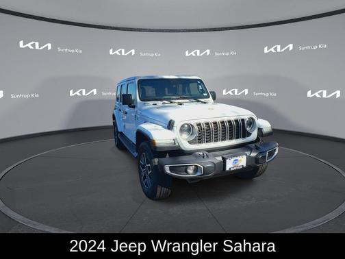 2024 Jeep Wrangler 4-Door Sahara 4x4