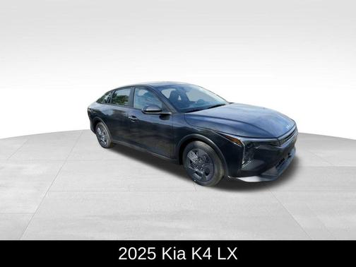 2025 Kia K4 LX