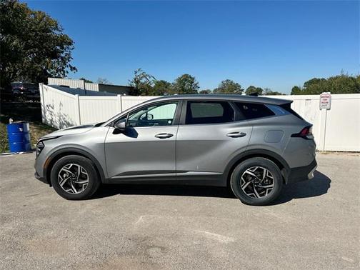 2024 Kia Sportage LX
