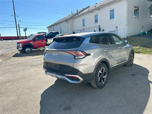 2024 Kia Sportage LX