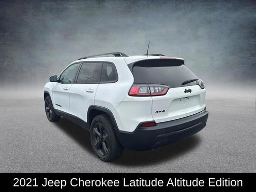 Bright White Clearcoat 2021 Jeep Cherokee Altitude