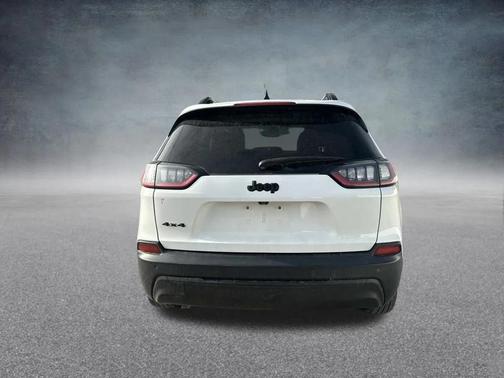 Bright White Clearcoat 2021 Jeep Cherokee Altitude
