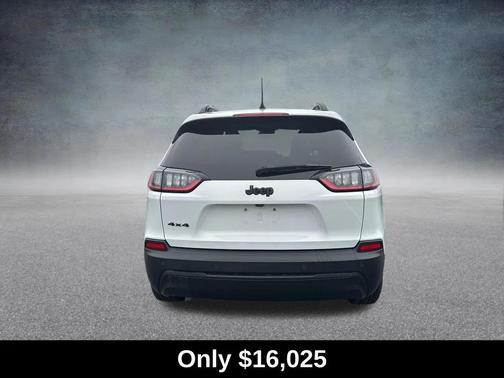 Bright White Clearcoat 2021 Jeep Cherokee Altitude