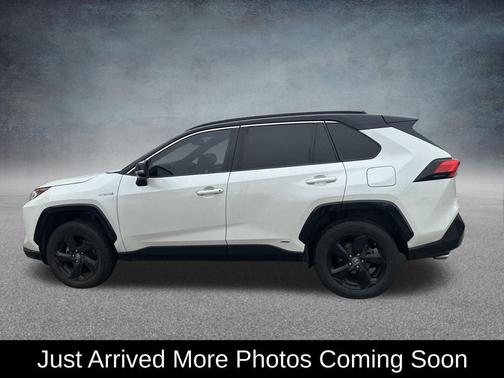 2019 Toyota RAV4 Hybrid SE