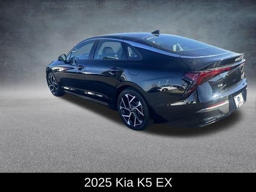 2025 Kia K5 EX
