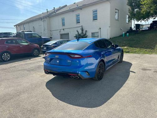 2019 Kia Stinger GT2
