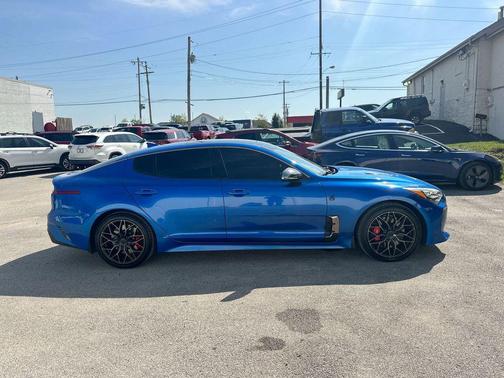 2019 Kia Stinger GT2