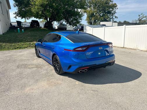 2019 Kia Stinger GT2