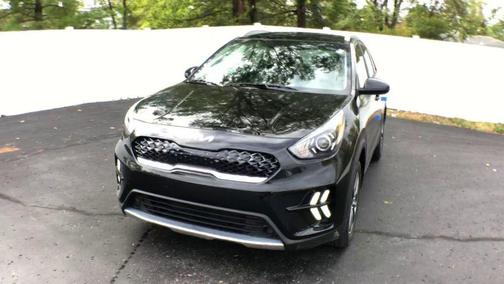 2022 Kia Niro LXS