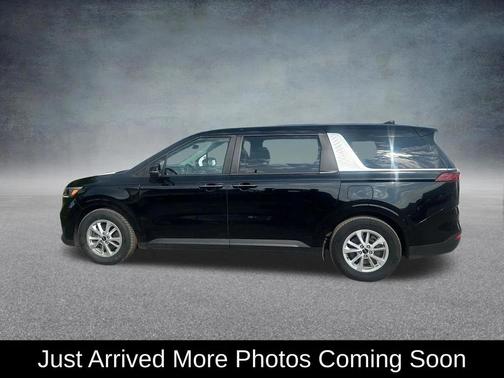 Aurora Black Pearl 2023 Kia Carnival LX